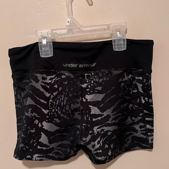 Under Armour Workout Set - Picture 6 of 7